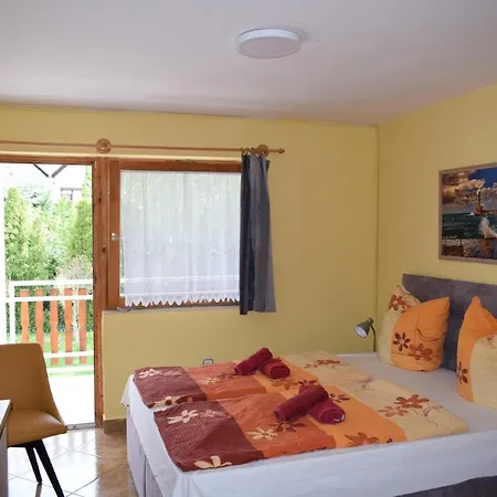 Guest House Silatti - Apartments Frühstückspension Keszthely